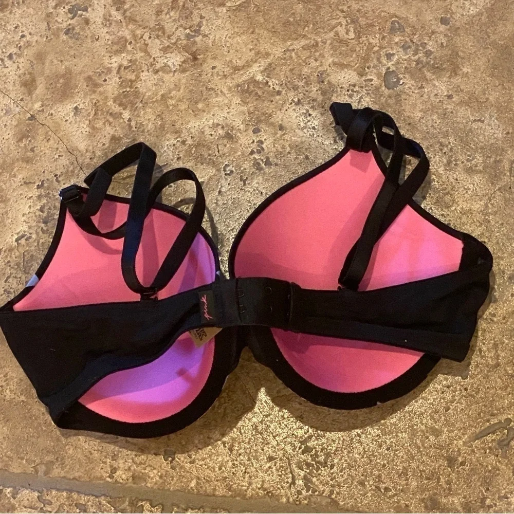 NWT~VICTORIA’S SECRET Pink Spell Out Floral Lightly Padded Bra Size 34C